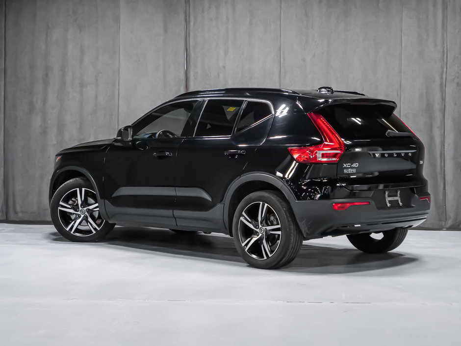 Volvo XC40 T5 R-DESIGN 2021-2