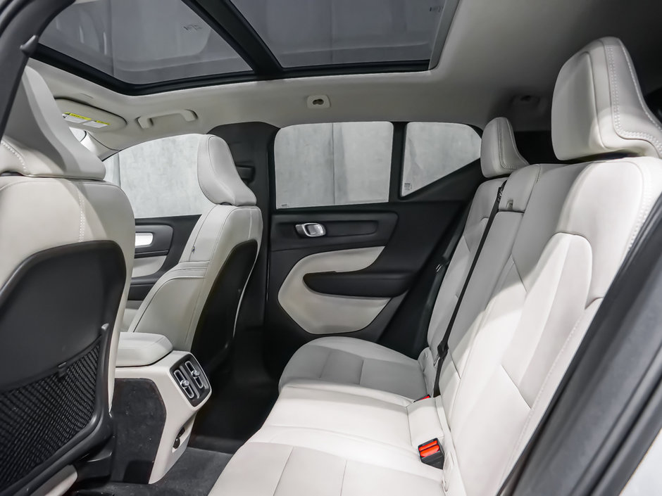 Volvo XC40 T5 MOMENTUM PREMIUM CLIMATE 2021-13