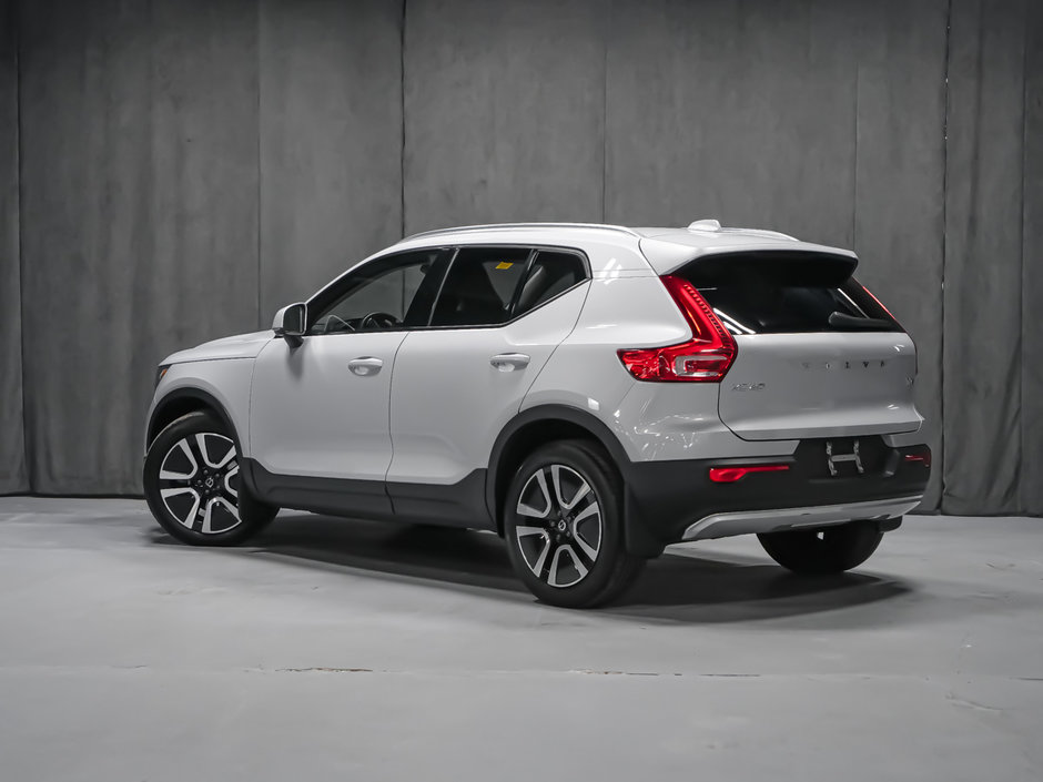 Volvo XC40 T5 MOMENTUM PREMIUM CLIMATE 2021-3