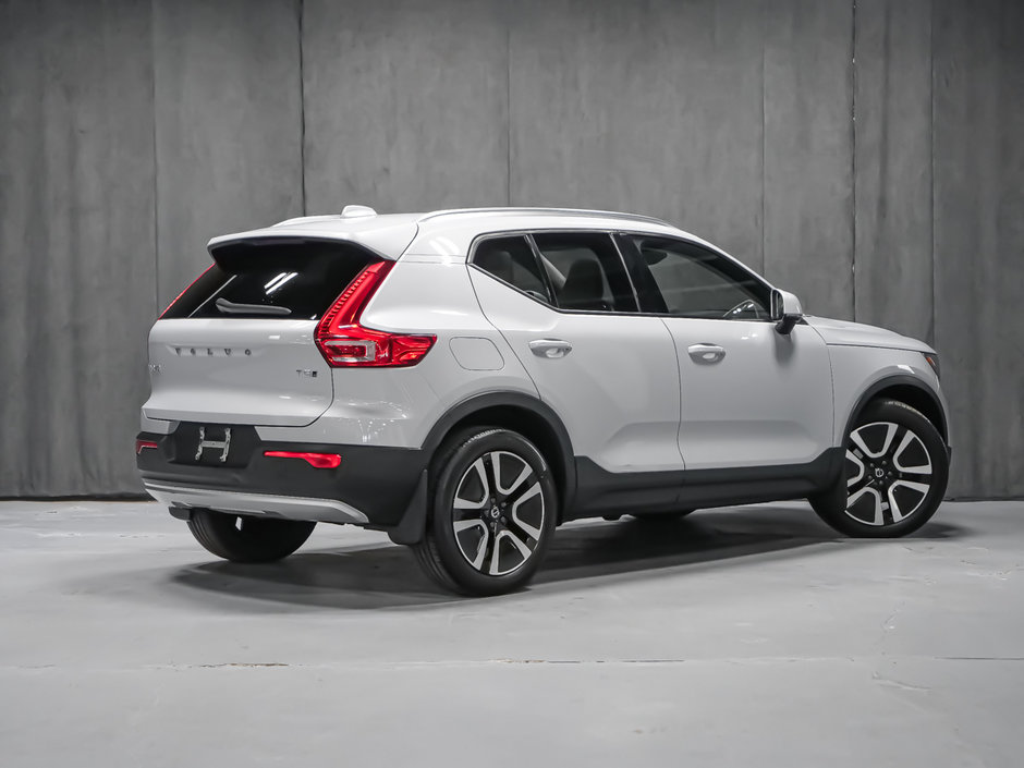 Volvo XC40 T5 MOMENTUM PREMIUM CLIMATE 2021-2