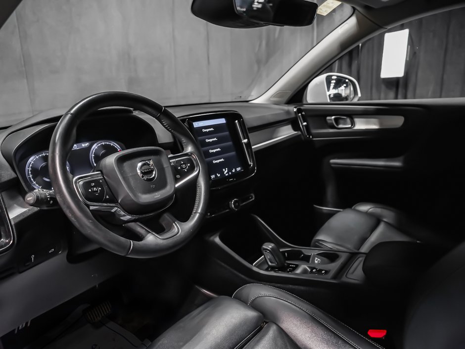 2021 Volvo XC40 T5 MOMENTUM CLIMATE-6