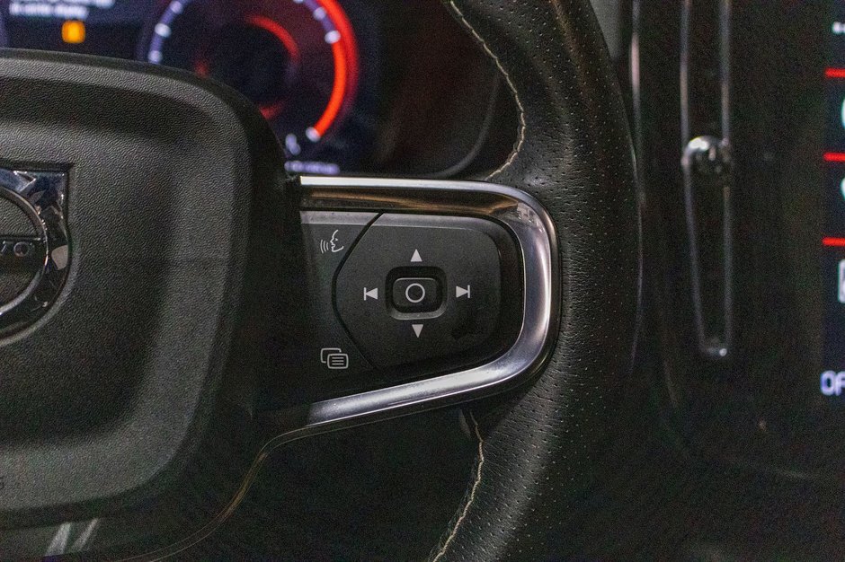 Volvo XC40 T5 R-DESIGN CLIMATE POLESTAR HARMAN 2021-12