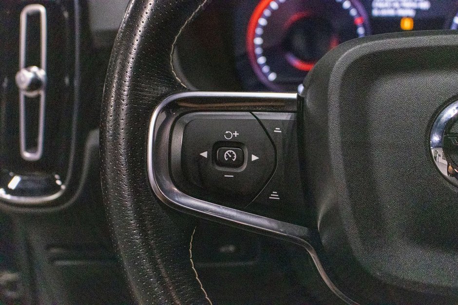 Volvo XC40 T5 R-DESIGN CLIMATE POLESTAR HARMAN 2021-11
