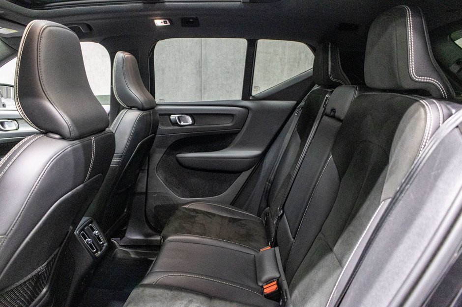Volvo XC40 T5 R-DESIGN CLIMATE POLESTAR HARMAN 2021-30