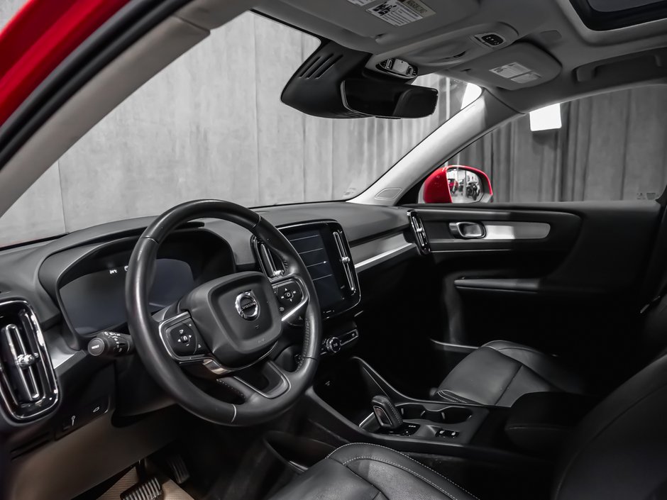 2021 Volvo XC40 T5 MOMENTUM CLIMATE PREMIUM-6