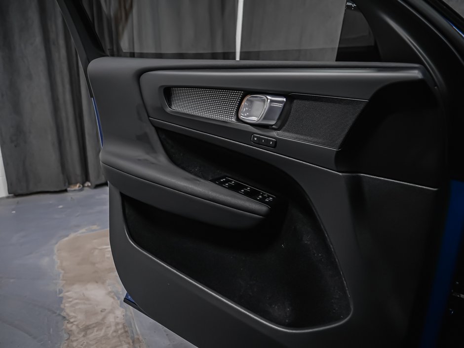 Volvo XC40 T5 R-DESIGN CLIMATE 2021-8