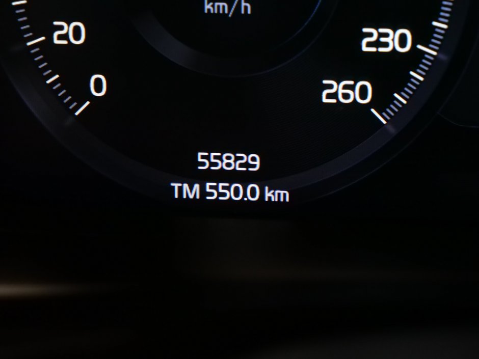 2021 Volvo XC40 T5 R-DESIGN ADVANCED-9