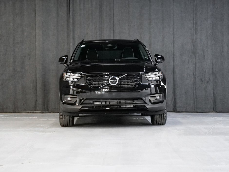 2022 Volvo XC40 R-DESIGN-7