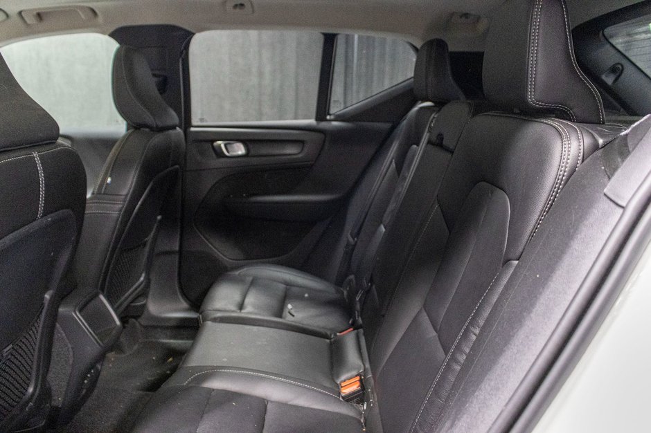 Volvo XC40 T5 MOMENTUM CLIMATE 2022-18