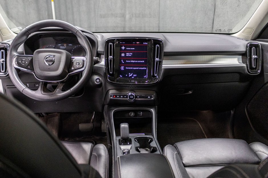 Volvo XC40 T5 MOMENTUM CLIMATE 2022-14