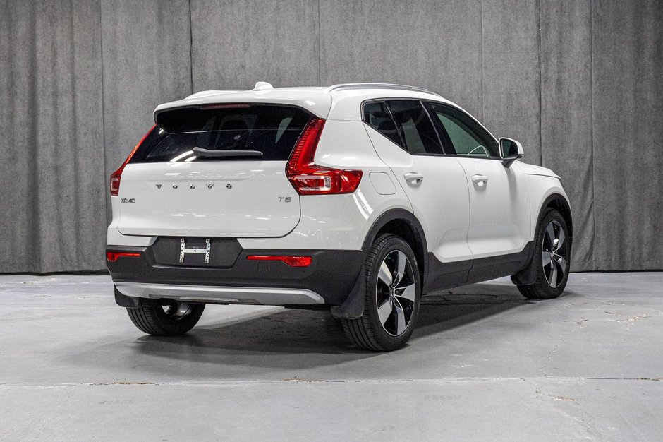 Volvo XC40 T5 MOMENTUM CLIMATE 2022-6