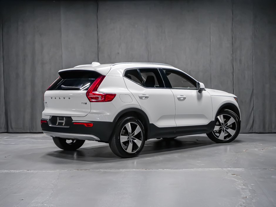Volvo XC40 T5 MOMENTUM CLIMATE PREMIUM 2022-3