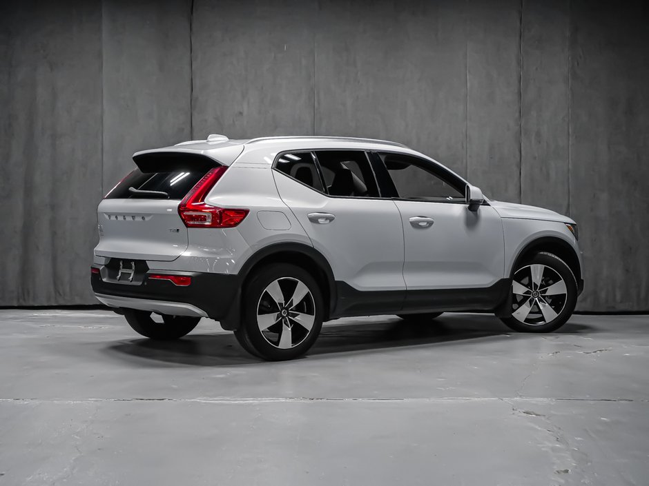 Volvo XC40 T4 MOMENTUM 2022-4