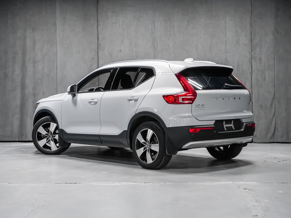 Volvo XC40 T4 MOMENTUM 2022-3