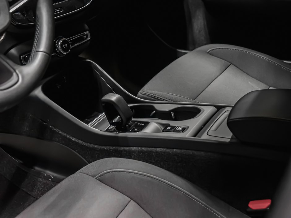 Volvo XC40 T5 MOMENTUM 2022-7