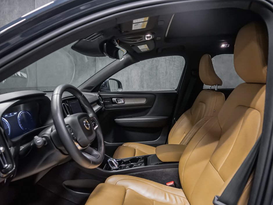 2022 Volvo XC40 T5 INSCRIPTION-10