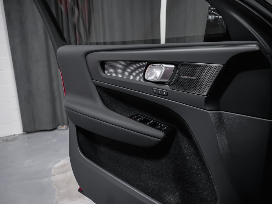 Volvo XC40 T5 R-DESIGN CLIMATE 2022-9