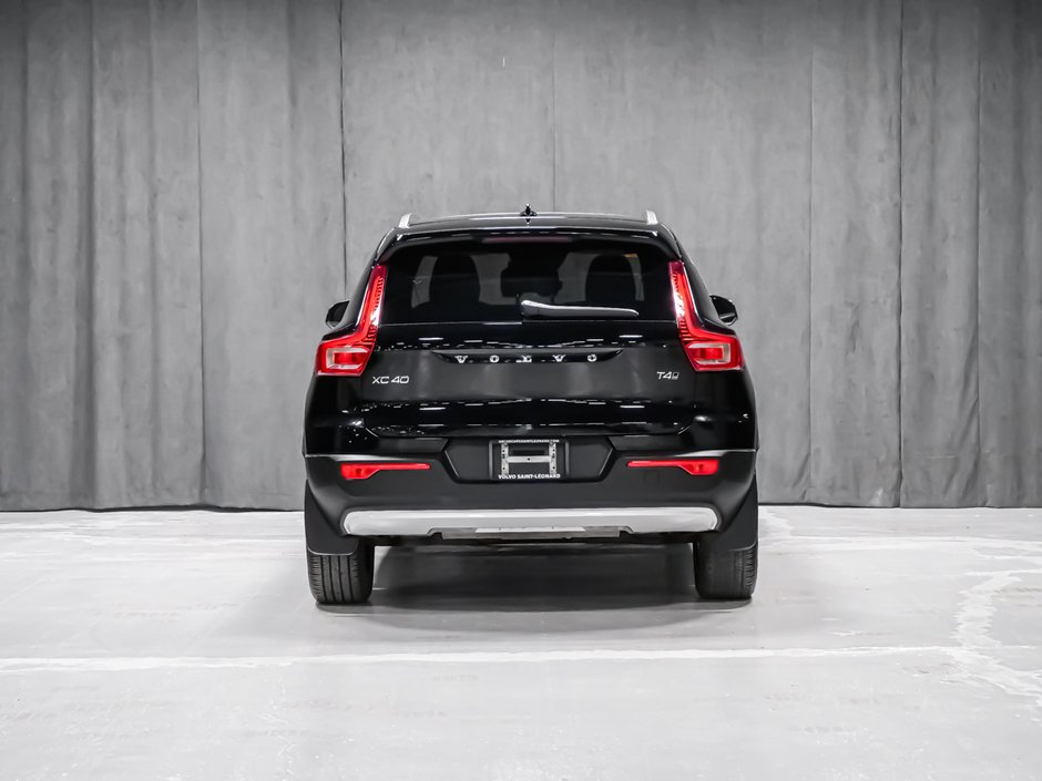 2022 Volvo XC40 T4 MOMENTUM PREMIUM-4