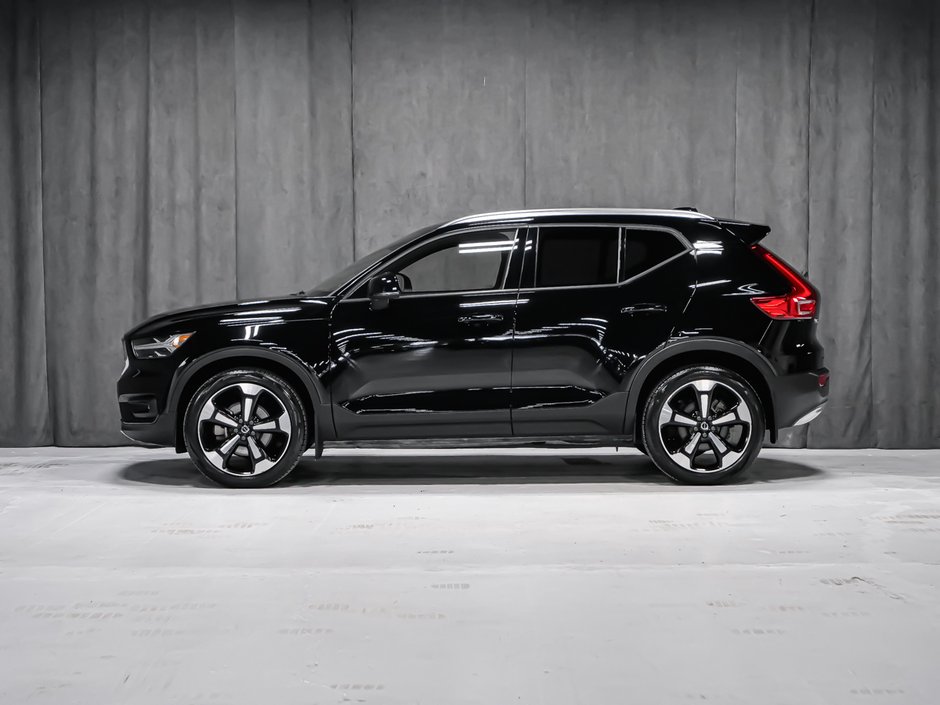 2022 Volvo XC40 T4 MOMENTUM PREMIUM-2