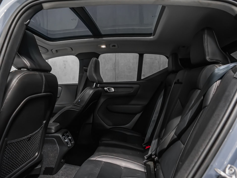 Volvo XC40 B5 PLUS DARK WITH CLIMATE POLESTAR 2023-14