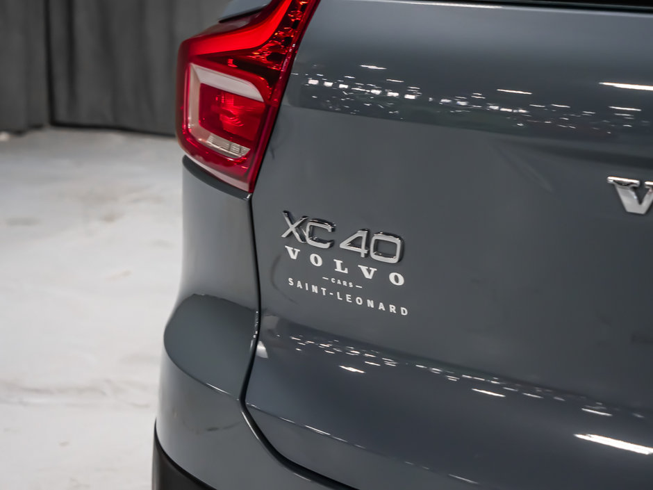 Volvo XC40 B5 PLUS DARK WITH CLIMATE POLESTAR 2023-6