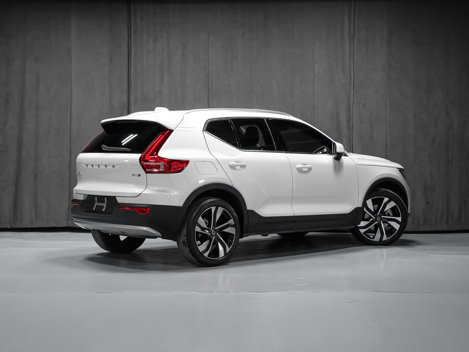 Volvo XC40 B5 PLUS BRIGHT CLIMATE 2023-4