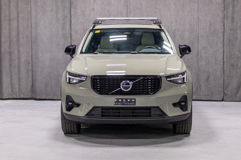 2023 Volvo XC40 B5 ULTIMATE DARK POLESTAR-1