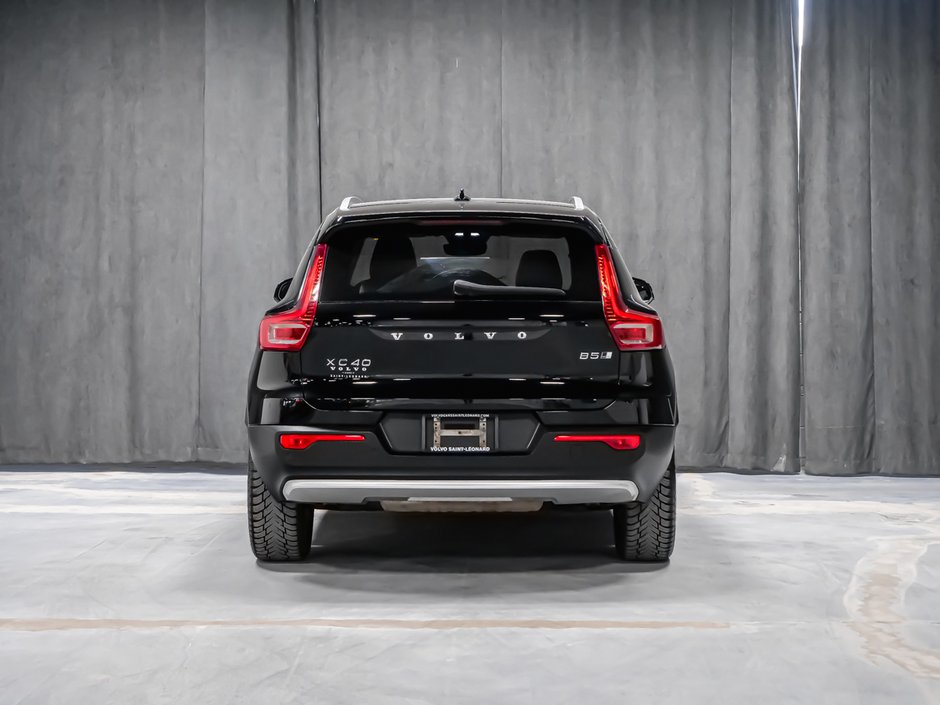 Volvo XC40 B5 PLUS BRIGHT 2023-4