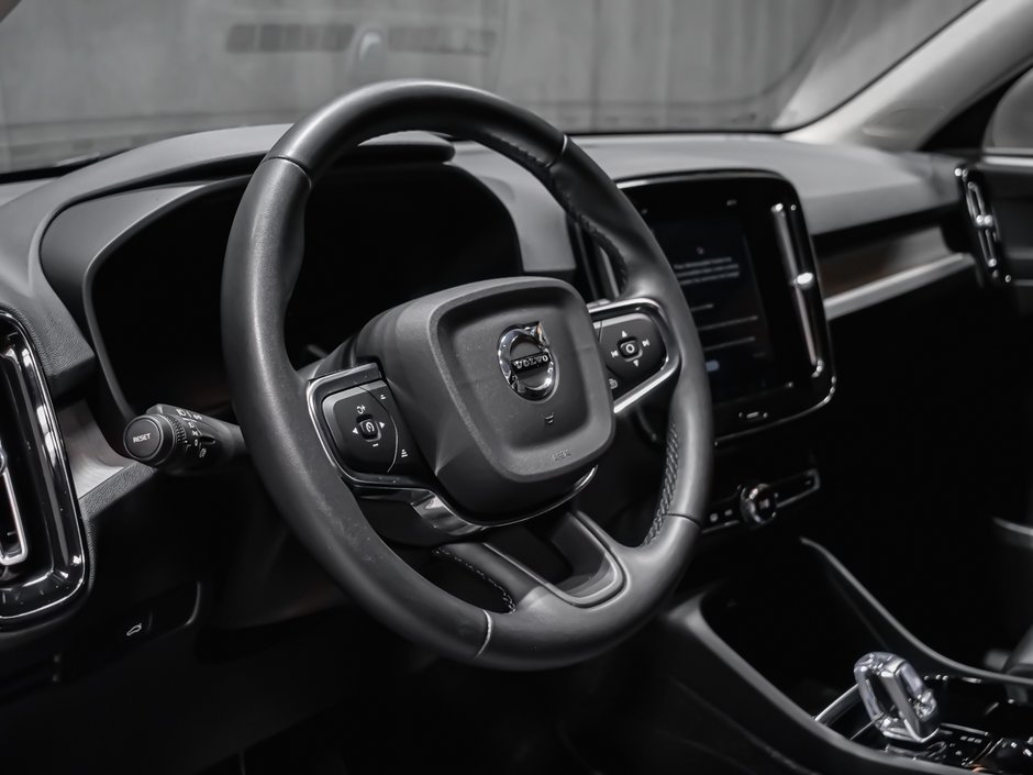 2023 Volvo XC40 B5 PLUS BRIGHT CLIMATE-7