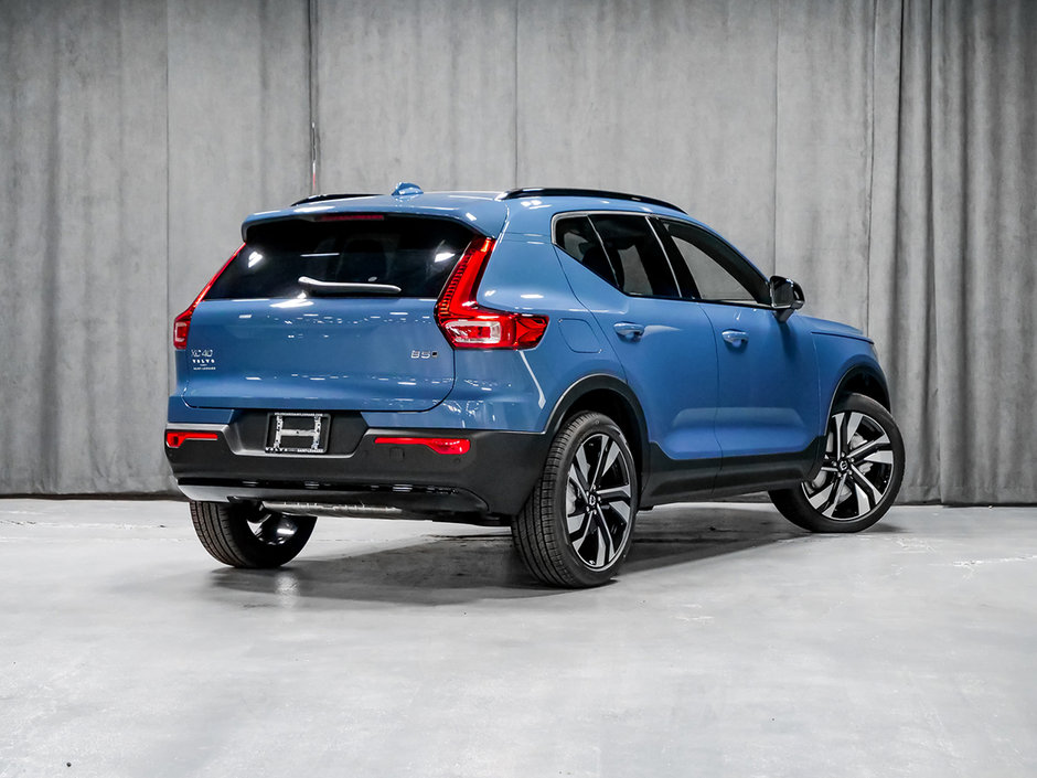 2024 Volvo XC40 PLUS DARK THEME | #V24008 | Volvo Cars Saint-Léonard in ...