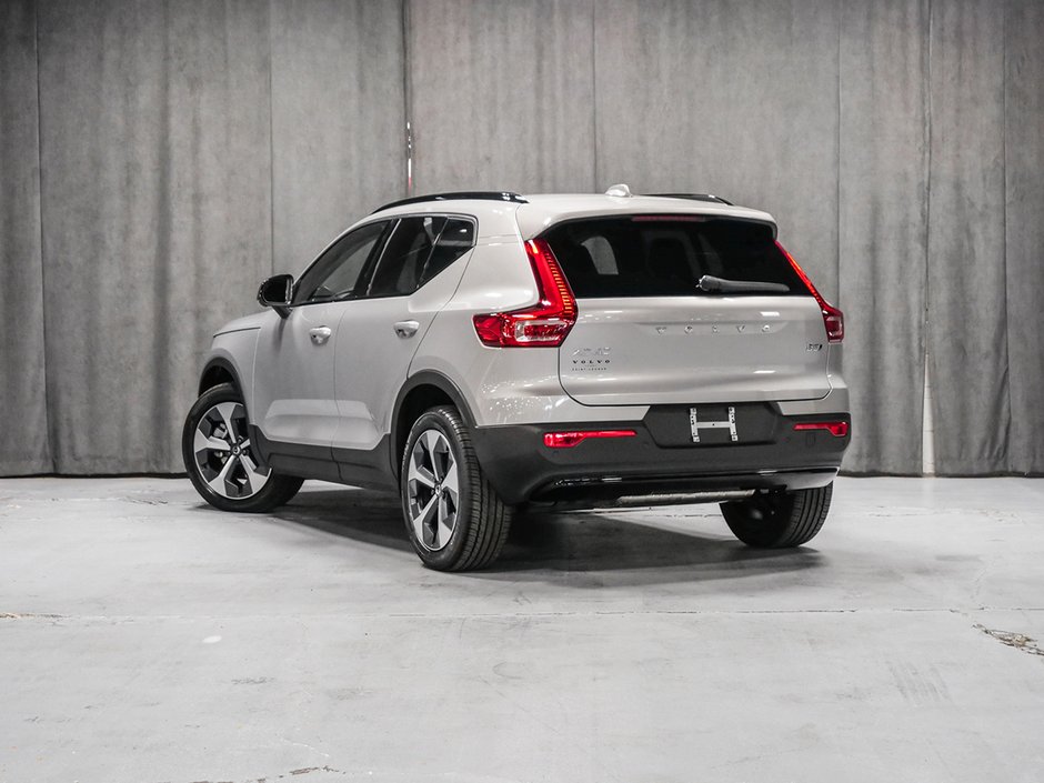 Volvo XC40 PLUS DARK THEME 2024 V24031 Volvo Cars SaintLéonard à