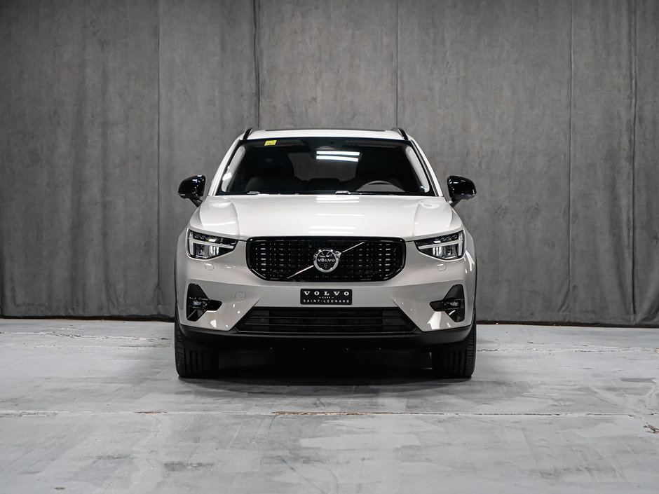 Volvo XC40 B5 PLUS DARK CLIMATE 2024-7