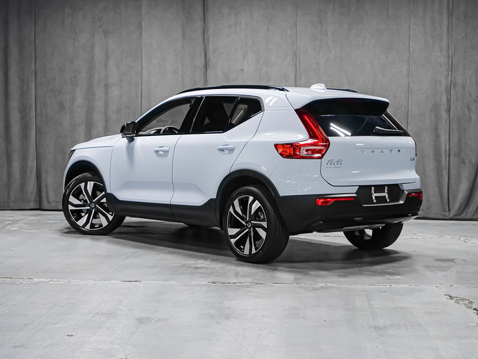 Volvo XC40 B5 PLUS DARK CLIMATE 2024-2