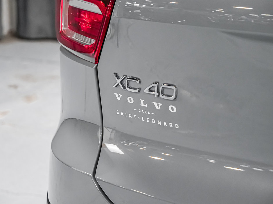 Volvo XC40 B5 PLUS DARK CLIMATE 2024-9