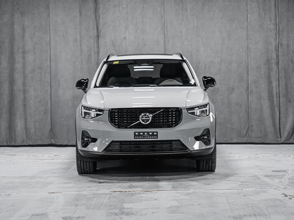 Volvo XC40 B5 PLUS DARK CLIMATE 2024-7