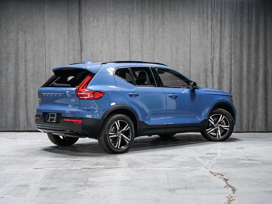 Volvo XC40 CORE 2024-4