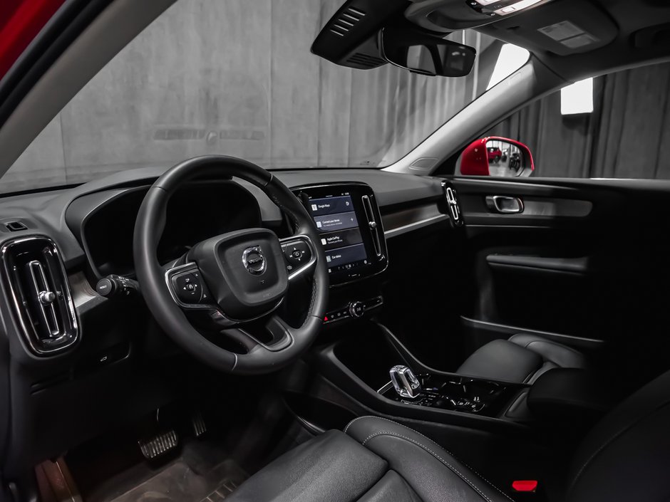Volvo XC40 B5 PLUS BRIGHT CLIMATE 2024-8