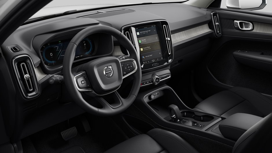 Volvo XC40 Core Bright 2025-7