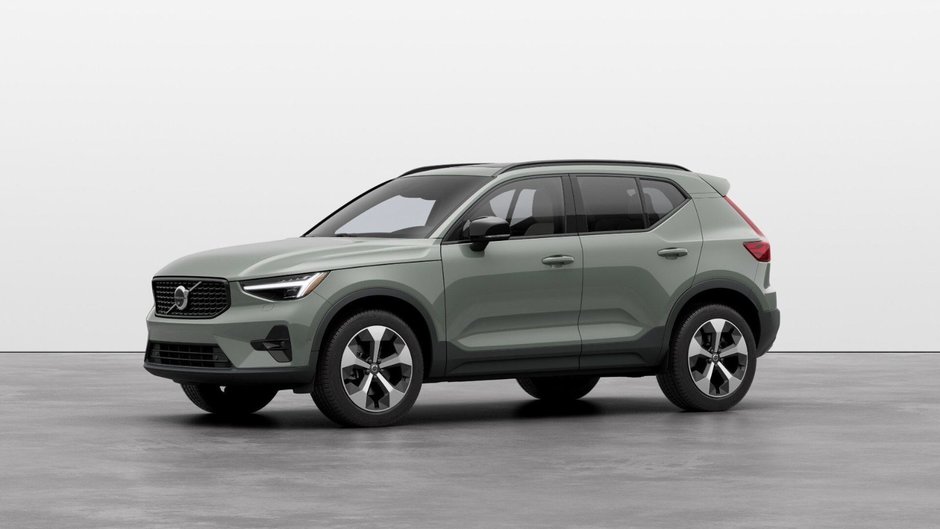 2025 Volvo XC40 Plus Dark Theme-0