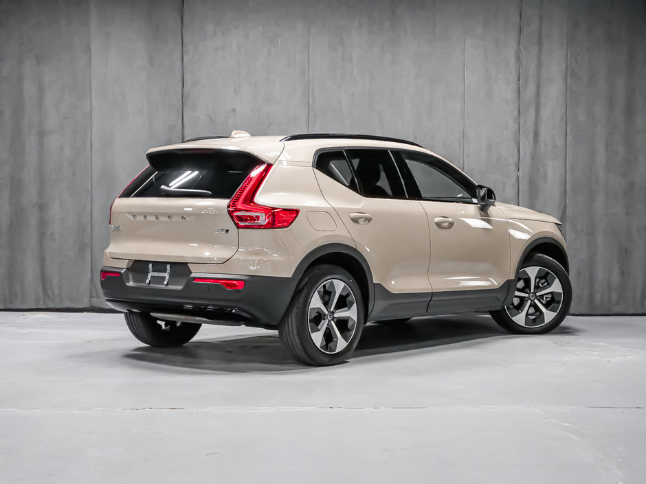 Volvo XC40 B5 PLUS DARK CLIMATE 2025-2