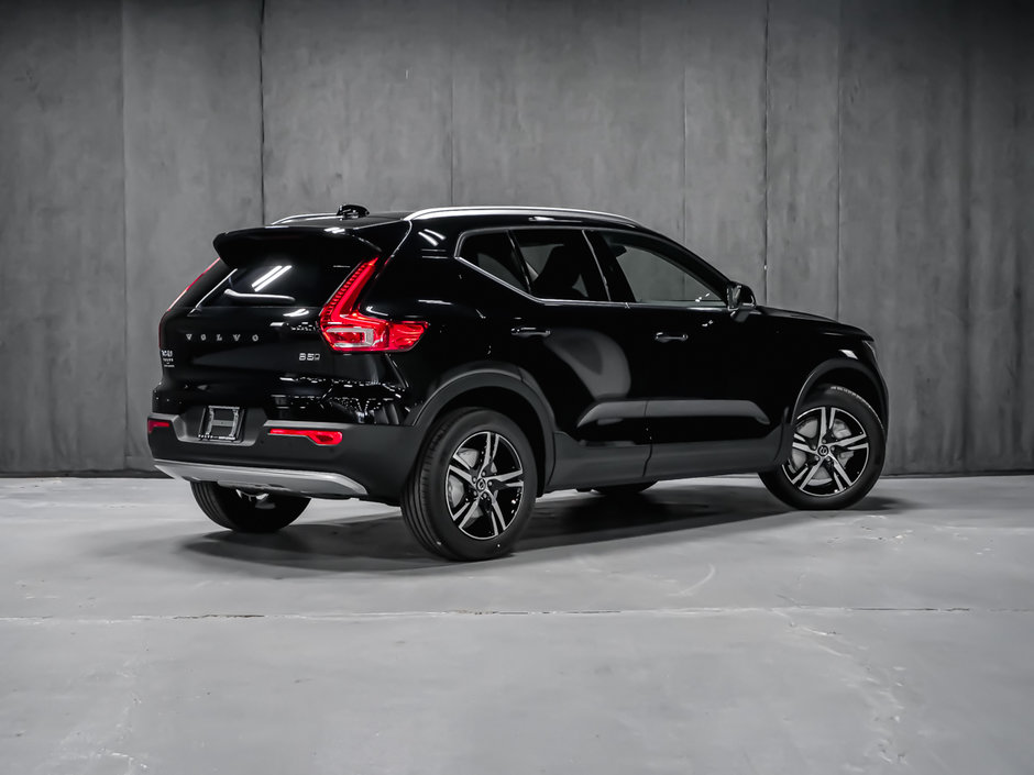 Volvo XC40 Core Bright Theme 2025-4