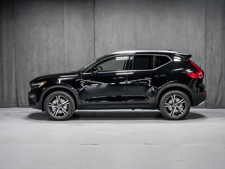 Volvo XC40 Core Bright Theme 2025-3