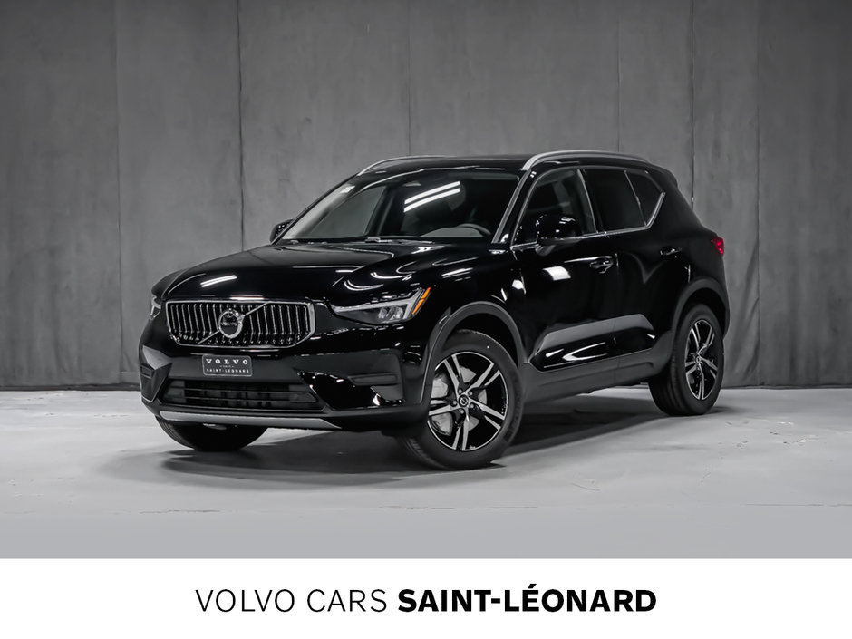 Volvo XC40 Core Bright Theme 2025-0