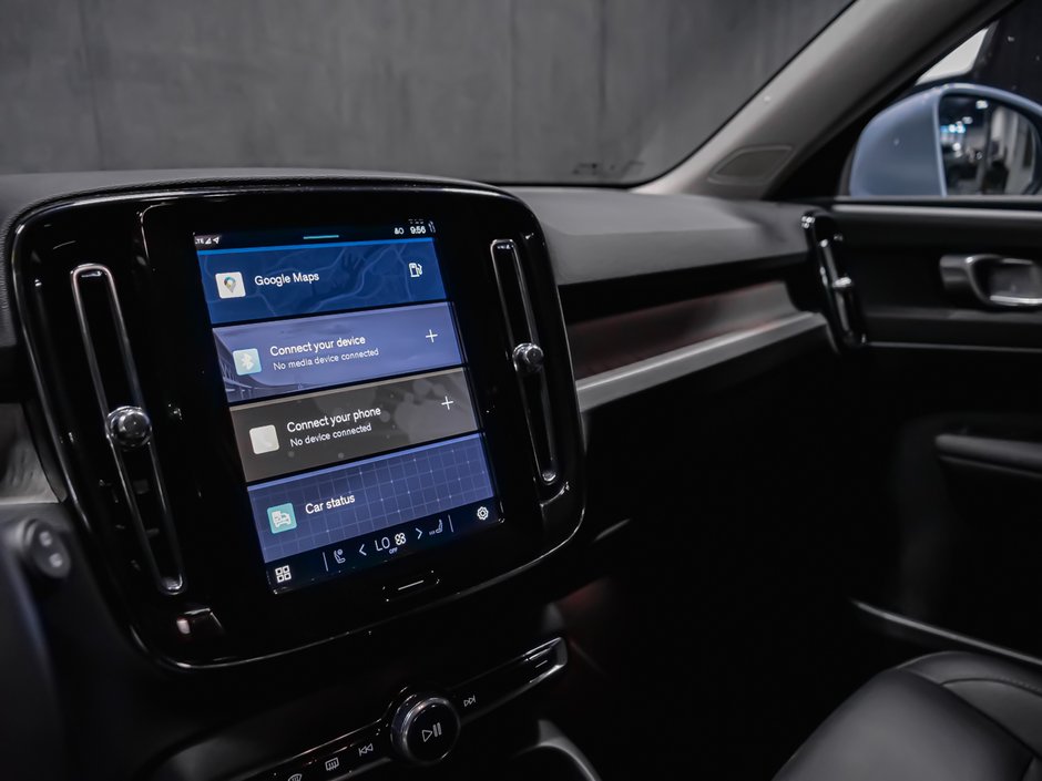 2025 Volvo XC40 B5 CORE BRIGHT CLIMATE-11