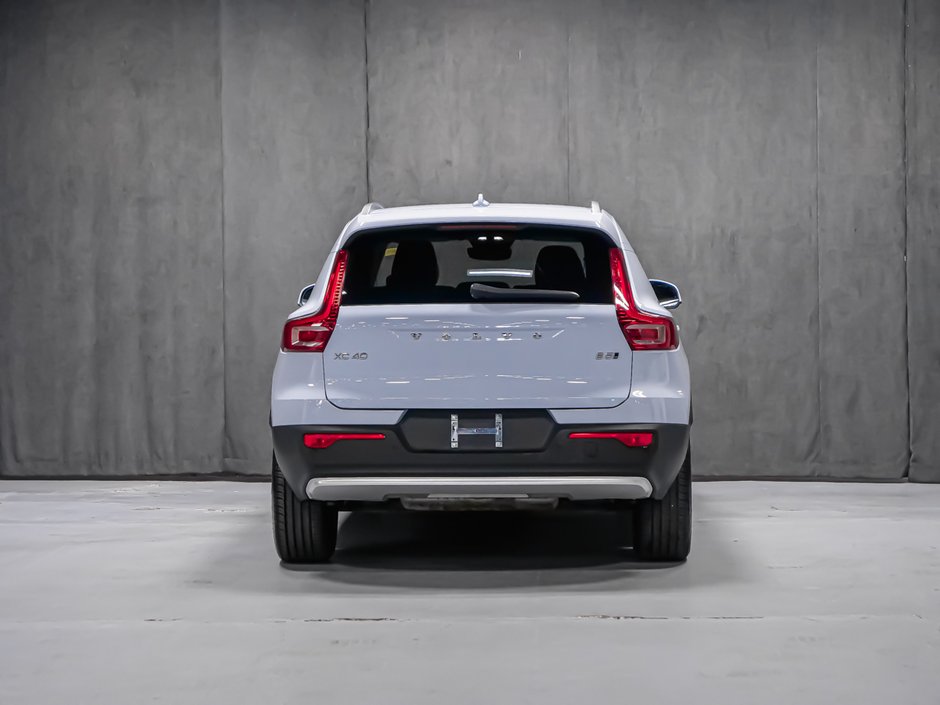 2025 Volvo XC40 B5 CORE BRIGHT CLIMATE-5