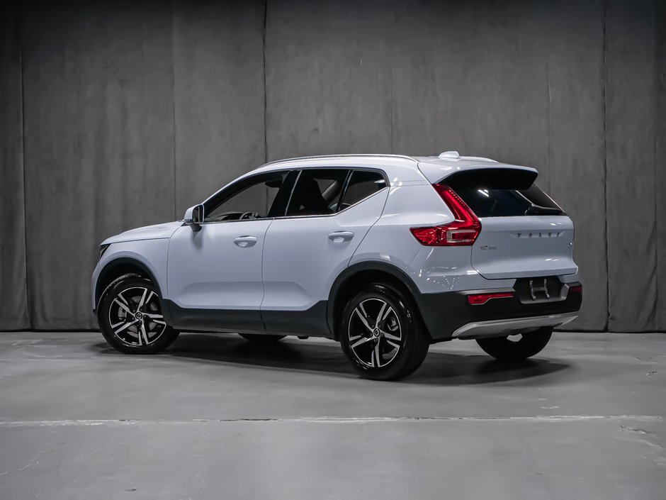2025 Volvo XC40 B5 CORE BRIGHT CLIMATE-4