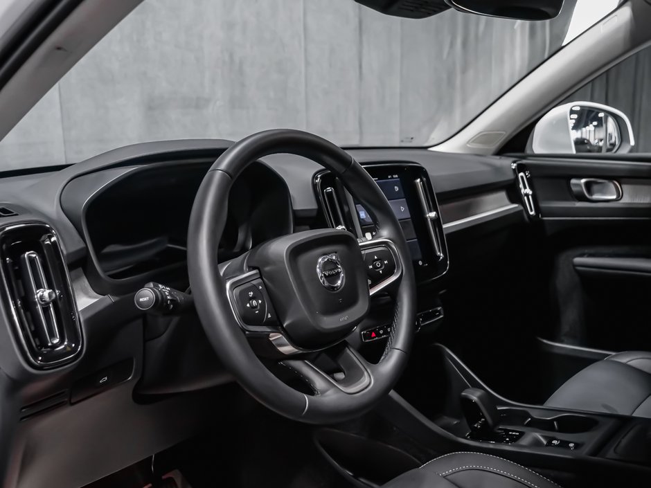Volvo XC40 B5 CORE BRIGHT CLIMATE 2025-8