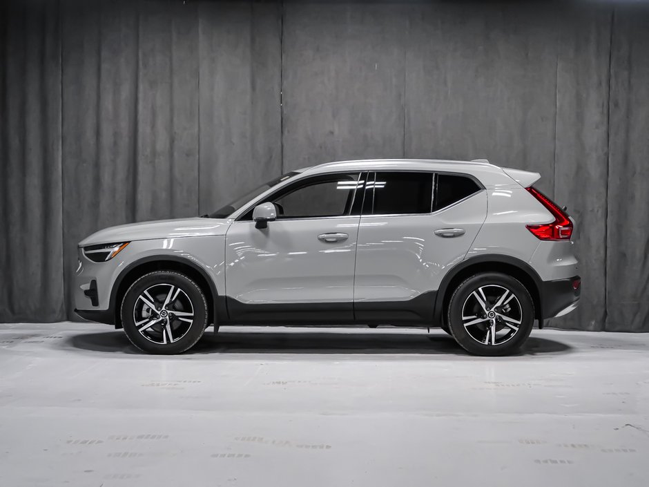 2025 Volvo XC40 B5 CORE BRIGHT CLIMATE-2