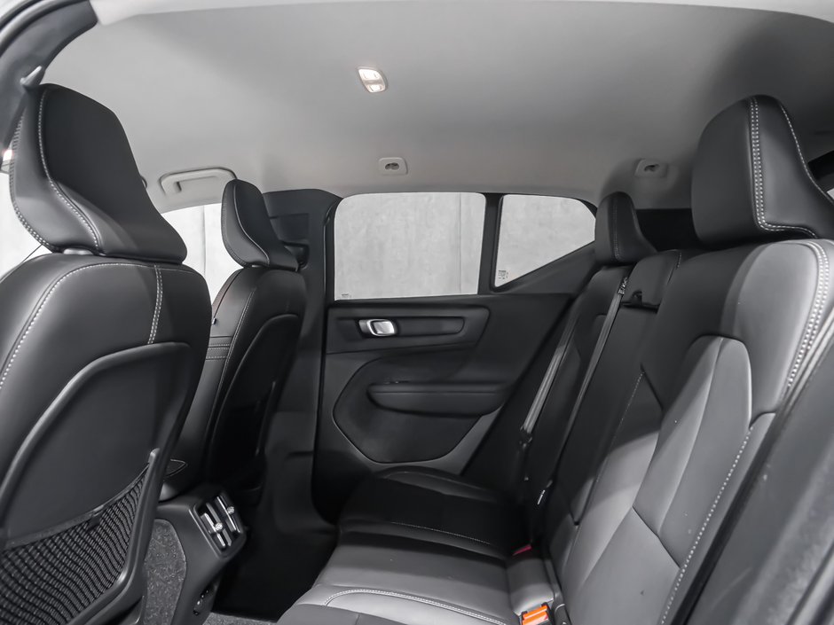 2025 Volvo XC40 B5 CORE BRIGHT CLIMATE-12