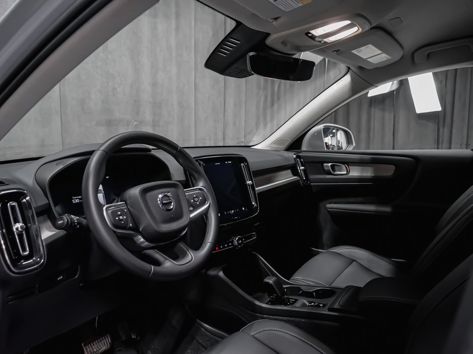 2025 Volvo XC40 B5 CORE BRIGHT CLIMATE-5